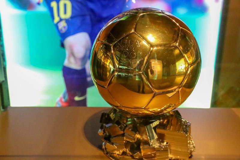 Bola de Ouro 2023: Messi e Haaland despontam como os favoritos a vencer o prêmio